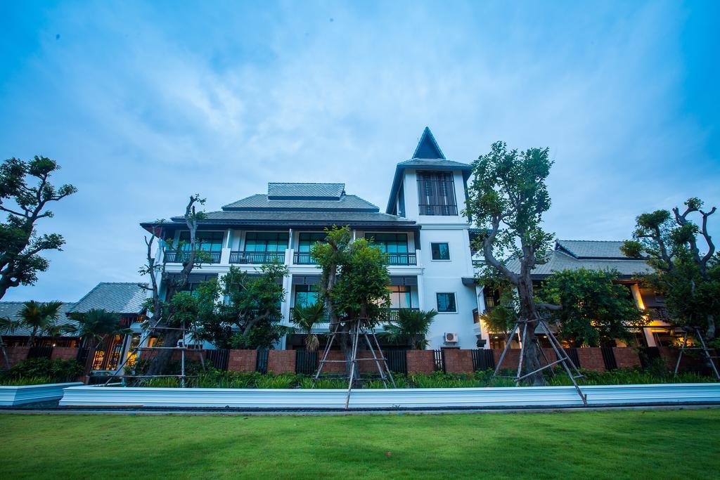 Huernnana Boutique Hotel Phrae Exterior photo